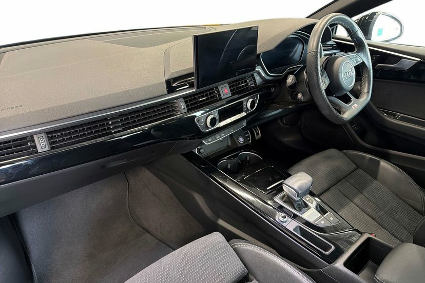 Audi A5 2.0 Tfsi 35 Black Edition Coupe S Troni Black #2