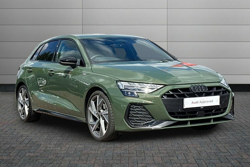 Audi A3 1.5 Tfsi Black Edition Sportback S Tron Green