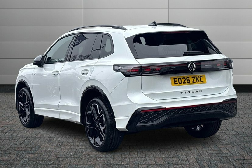 Volkswagen Tiguan 2.0 Tdi R-line Suv Dsg 150 Ps EO26ZKC White #3