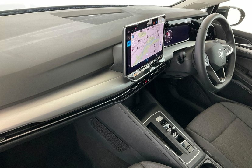 Volkswagen e-Golf 1.5 Tsi Ehybrid 19.7Kwh Match Hatchback GD25JTV Black #2