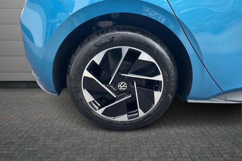 Volkswagen ID.3 Pure 52Kwh Match Hatchback 170 EJ26DKA Black #5