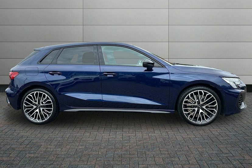 Audi S3 2.0 Tfsi Black Edition Sportback S Tron Blue #4