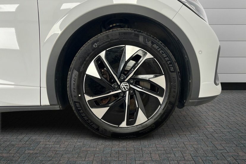 Volkswagen ID.5 Pro 77Kwh Style Suv 174 Ps ND72LDZ White #5