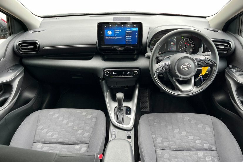 Toyota Yaris 1.5 Vvt-h Icon Hatchback Hybrid E-cvt GL75UDE #6