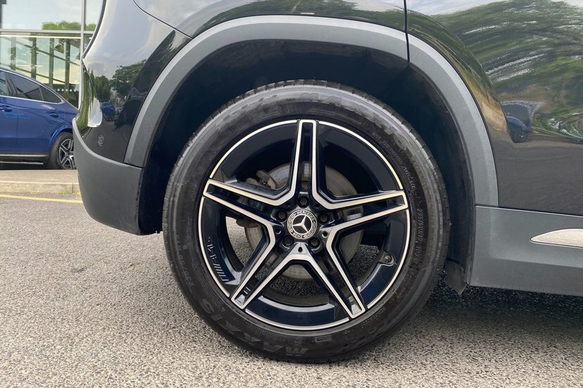 Mercedes-Benz GLA Class 2.0 Gla220d Amg Line Executive Suv 8G KN23YLE Black #4