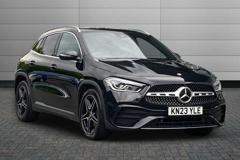 Mercedes-Benz GLA Class 2.0 Gla220d Amg Line Executive Suv 8G Black