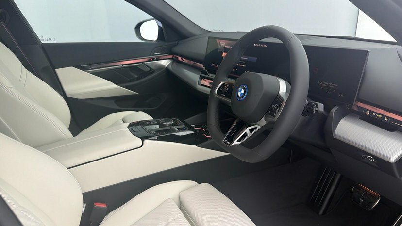 BMW i5 I5 Edrive40 M Sport Pro Touring FV26EGY Blue #6