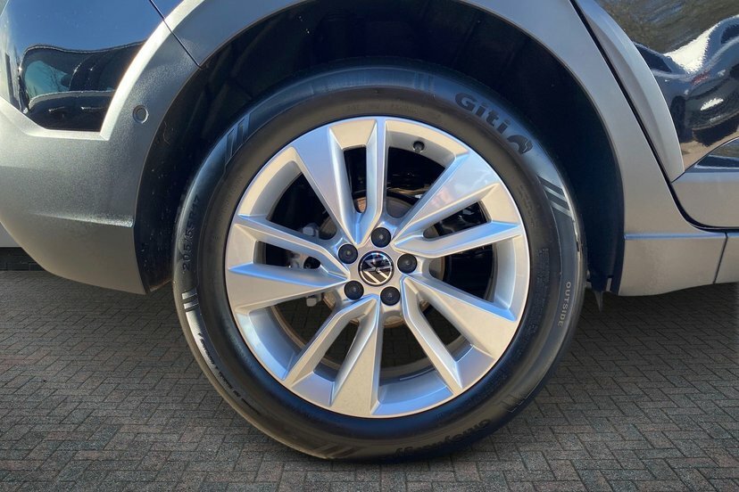 Volkswagen Taigo 1.0 Tsi Match Suv Dsg 115 Ps LS26JWF Black #5