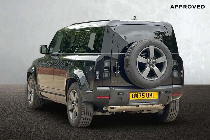 Land Rover Defender 110 2.0 P300e 15.4Kwh X-dynamic Se Suv Plug Black #2