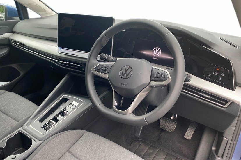 Volkswagen e-Golf 1.5 Tsi Ehybrid 19.7Kwh Match Hatchback GK75BZX Blue #6