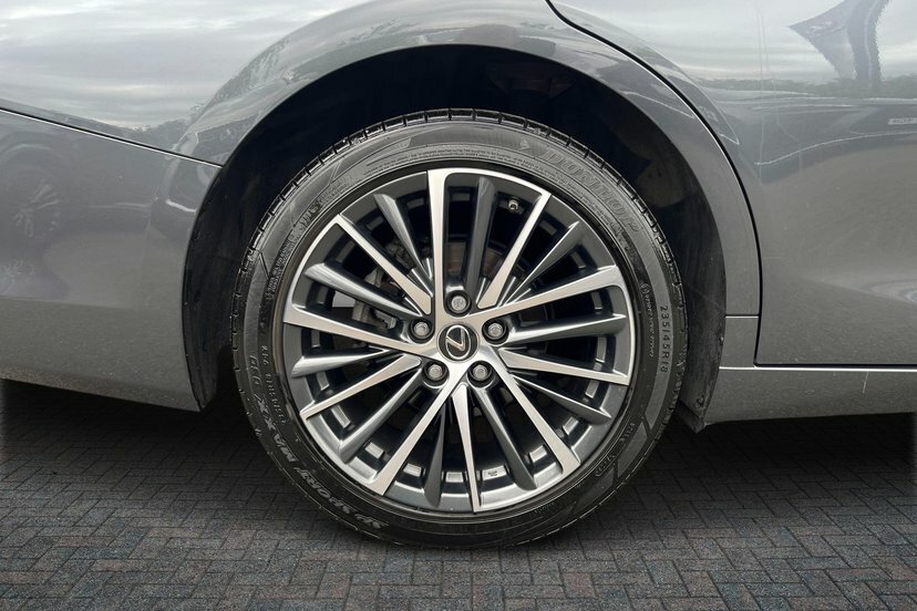 Lexus ES 2.5 300H Premium Edition Saloon Hybrid MT73UAJ Grey #5