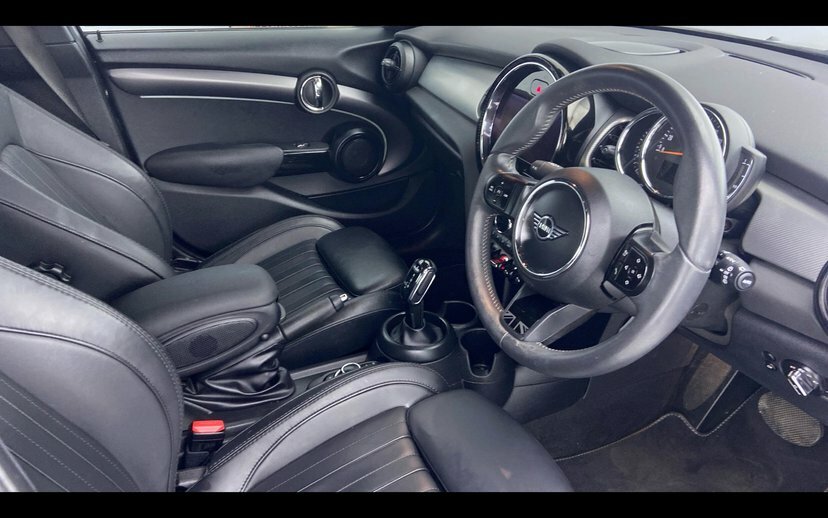 Mini Hatch 5-Door Hatch Cooper Exclusive FY22VNC Black #6