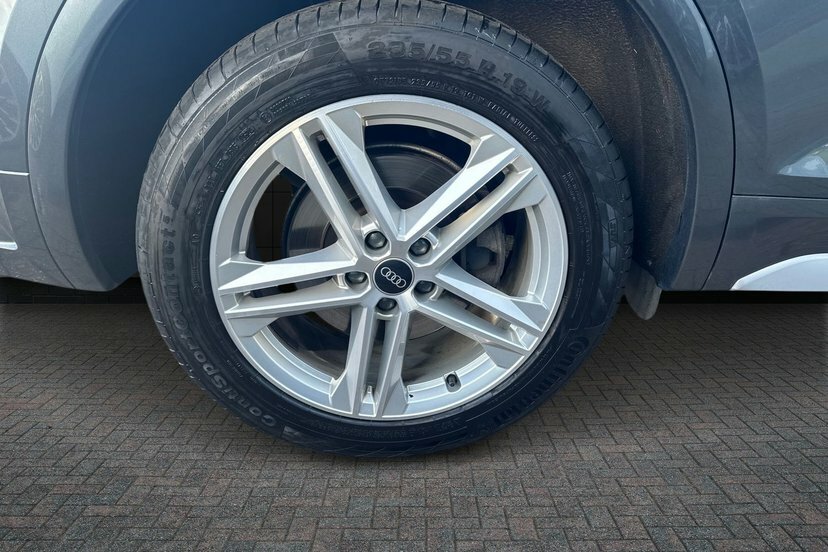 Audi Q5 2.0 Tdi 40 S Line Suv S Tronic Quattro MM71FHJ Grey #5