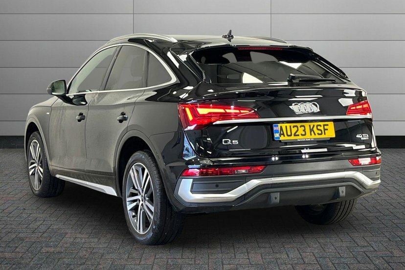 Audi Q5 2.0 Tdi 40 S Line Sportback S Tronic Qu AU23KSF Black #3