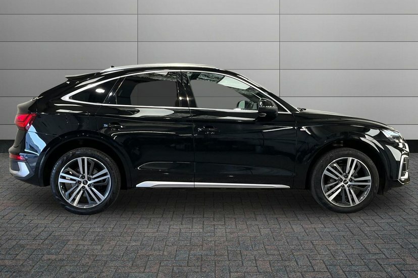 Audi Q5 2.0 Tdi 40 S Line Sportback S Tronic Qu AU23KSF Black #4
