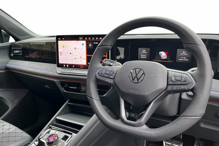 Volkswagen Tiguan 1.5 Etsi Mhev R-line Suv Hybrid Dsg 15 LV26PCU Black #6
