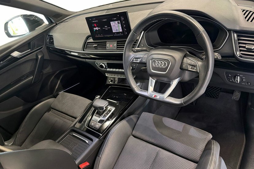 Audi Q5 2.0 Tfsie 50 Black Edition Suv Plug-in White #6