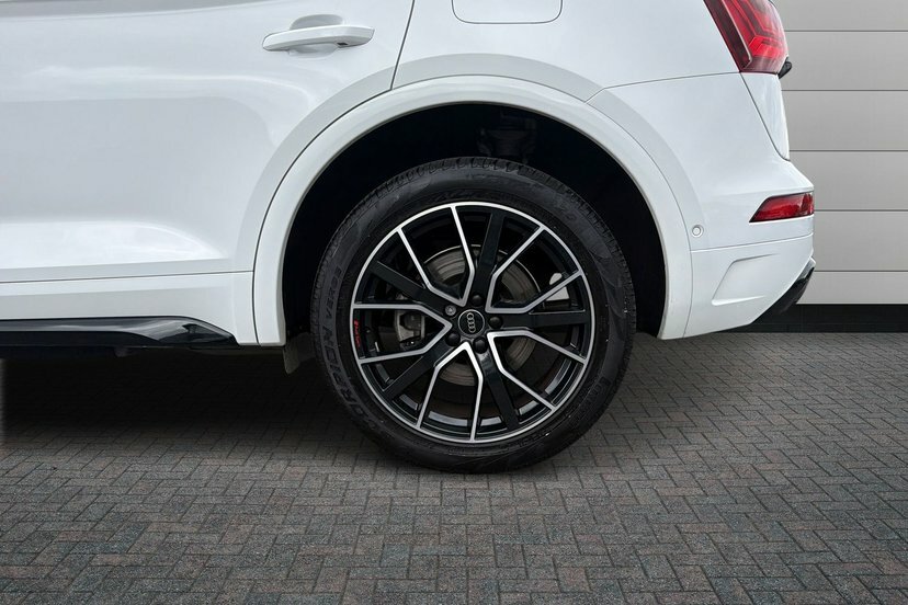 Audi Q5 2.0 Tfsie 50 Black Edition Suv Plug-in White #5