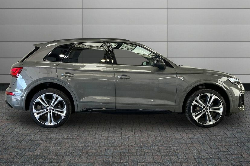 Audi Q5 2.0 Tfsi 45 Black Edition Suv S Tronic RJ24UJL Grey #4