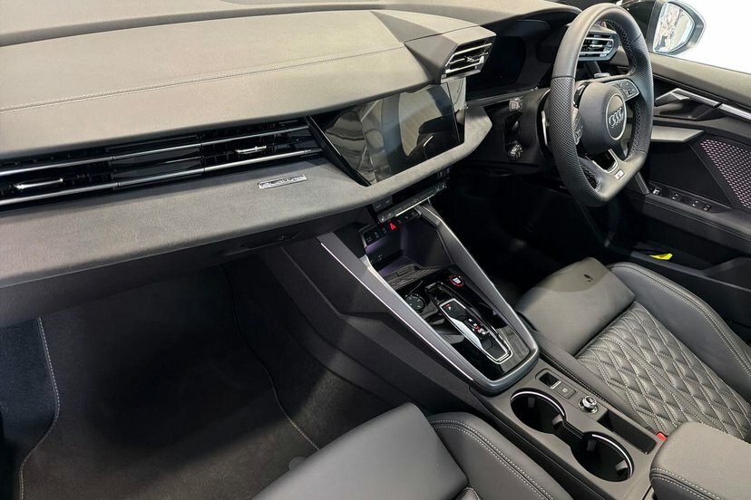 Audi S3 2.0 Tfsi Black Edition Sportback S Tron White #2