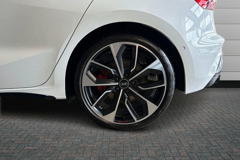 Audi S3 2.0 Tfsi Black Edition Sportback S Tron White #5