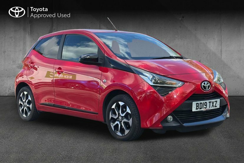 Toyota Aygo 1.0 Vvt-i X-trend Hatchback X-shift Sa Red