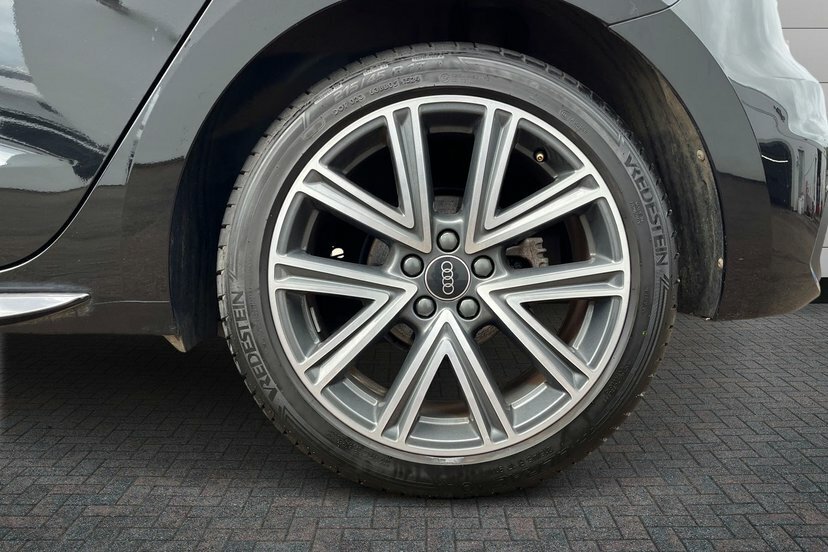 Audi A1 1.5 Tfsi 35 S Line Sportback S Tronic Black #5