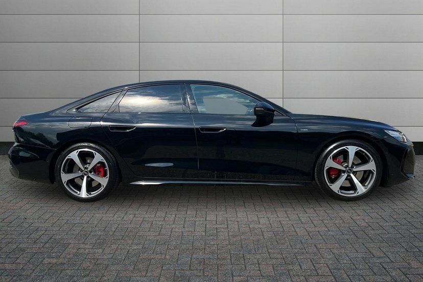 Audi A6 Saloon 2.0 E-hybrid 25.9Kwh Edition 1 Saloon P EK26NWR Black #4