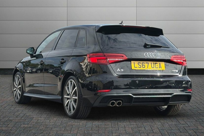 Audi A3 1.5 Tfsi Cod Black Edition Sportback Ma Black #3