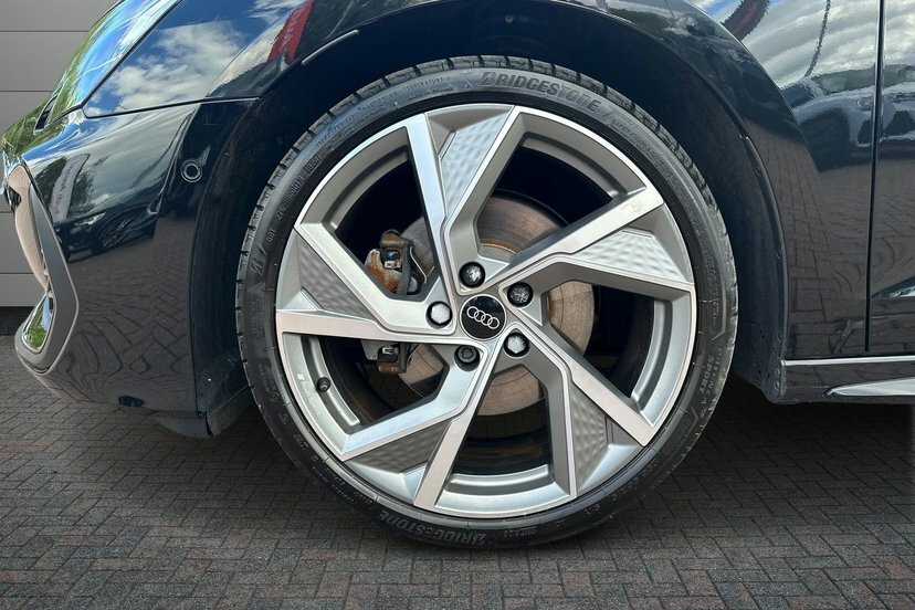 Audi A3 1.5 Tfsi 35 Black Edition Sportback S T KN25VJF Black #5