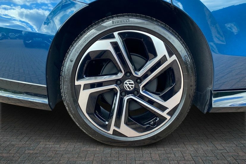 Volkswagen ID.7 Gtx 86Kwh Plus Tourer 4Motion 3 MT75TYS Black #5