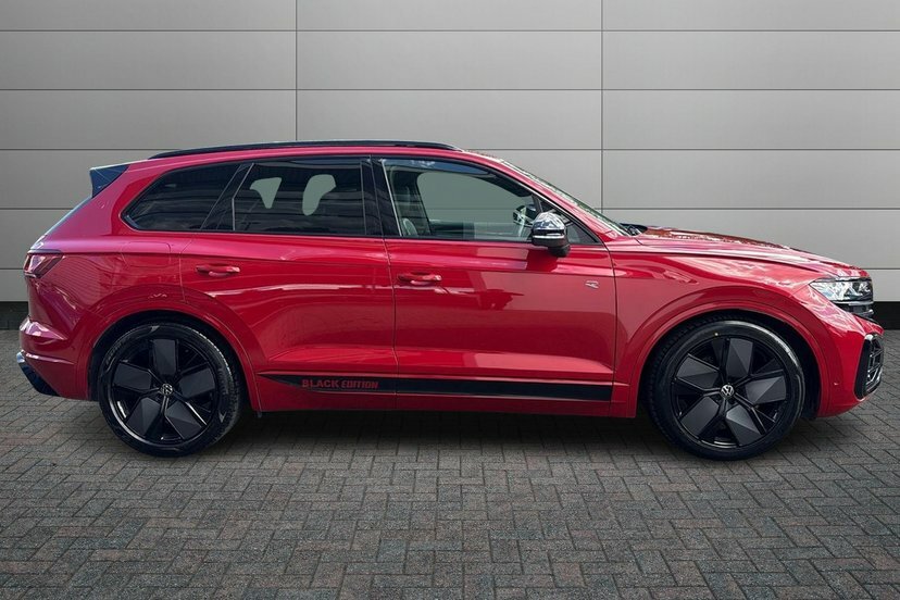 Volkswagen Touareg 3.0 Tdi V6 Black Edition Suv Tiptronic FN73VBE Red #4