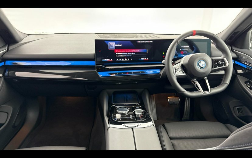 BMW i5 I5 M60 Xdrive Saloon YL75LKZ Black #4