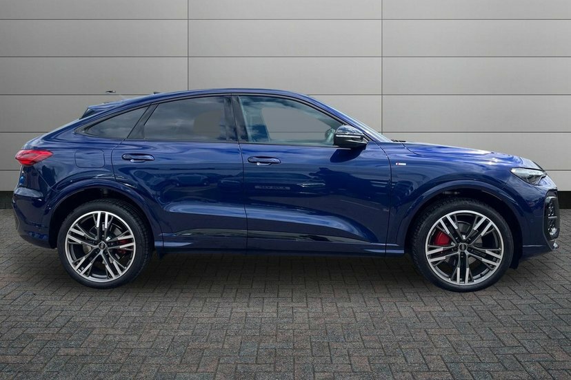 Audi Q5 2.0 Tfsi Edition 1 Sportback S Tronic Q AO26FYC Blue #4