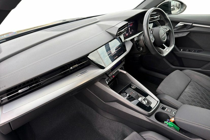 Audi A3 2.0 Tdi 35 Edition 1 Sportback S Tronic EF23ULW Black #2