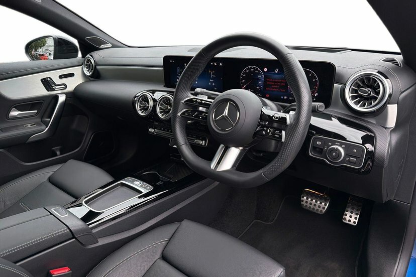 Mercedes-Benz CLA Class Cla180 Amg Line Premium Plus Coupe Blue #5