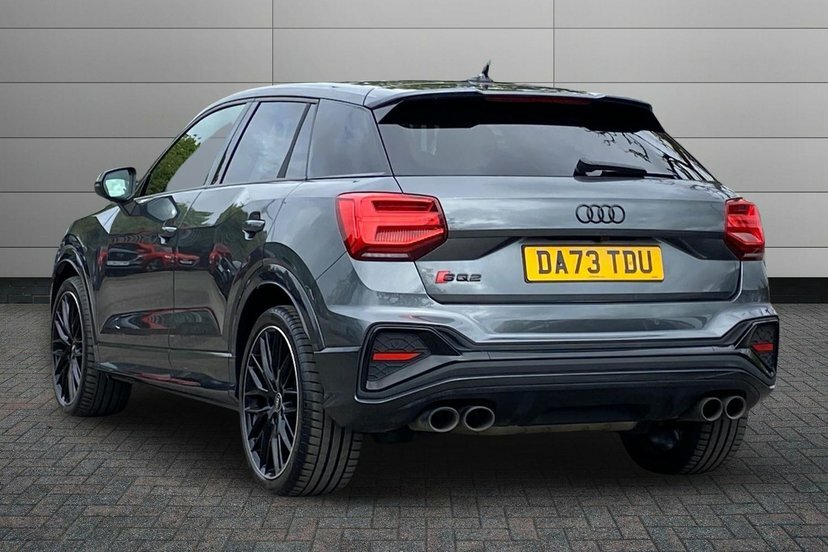 Audi SQ2 2.0 Tfsi Black Edition Suv S Tronic Qua Grey #3
