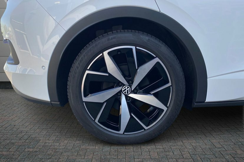 Volkswagen ID.5 79Kwh Gtx Edition Suv 4Motion 3 WG26JSV Black #5