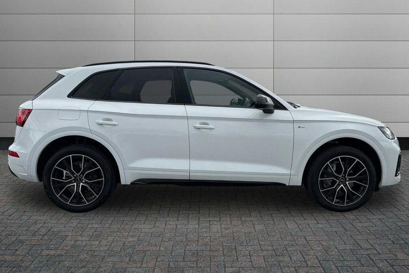 Audi Q5 2.0 Tfsi 45 Black Edition Suv S Tronic KK73GHA White #4