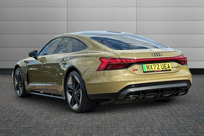 Audi Rs E-Tron Gt 93.4Kwh Carbon Vorsprung Saloon Green #3