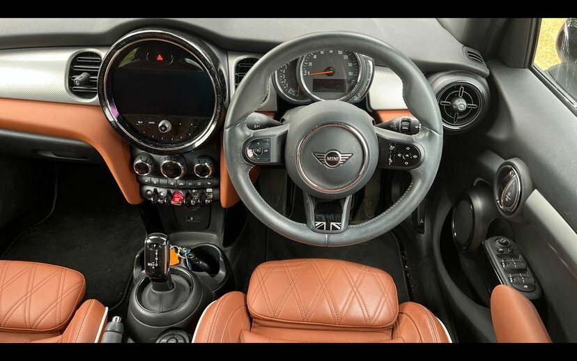 Mini Hatch 5-Door Hatch Cooper Exclusive AF72XVW Grey #5