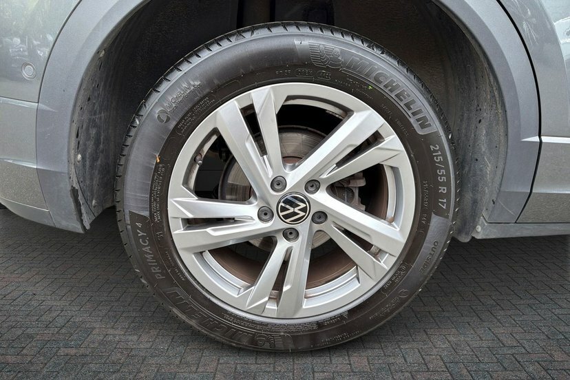 Volkswagen T-Roc 2.0 Tsi R-line Suv Dsg 4Motion 190 Ps Grey #5