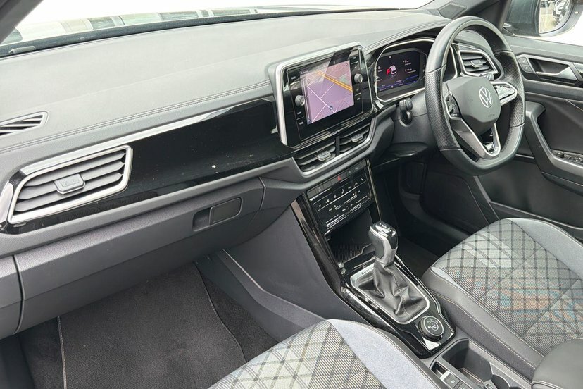 Volkswagen T-Roc 2.0 Tsi R-line Suv Dsg 4Motion 190 Ps Grey #2