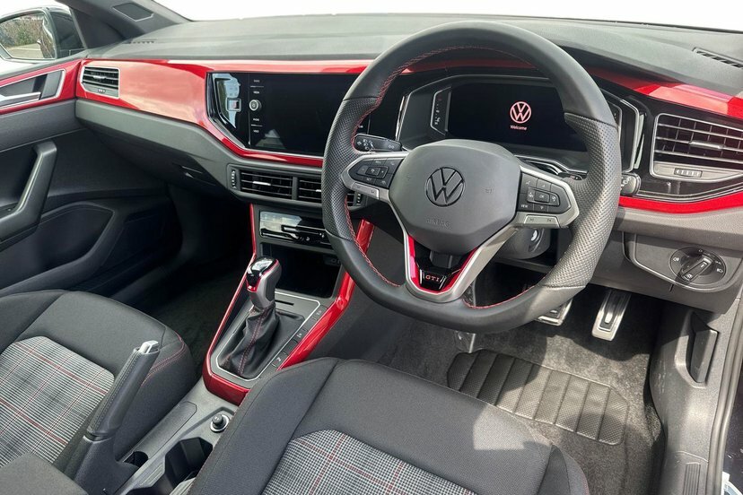 Volkswagen Polo 2.0 Tsi Gti Hatchback Dsg 207 Ps Black #6