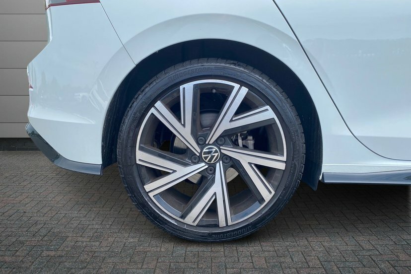 Volkswagen Golf 1.5 Etsi Mhev R-line Hatchback Hybrid D White #5