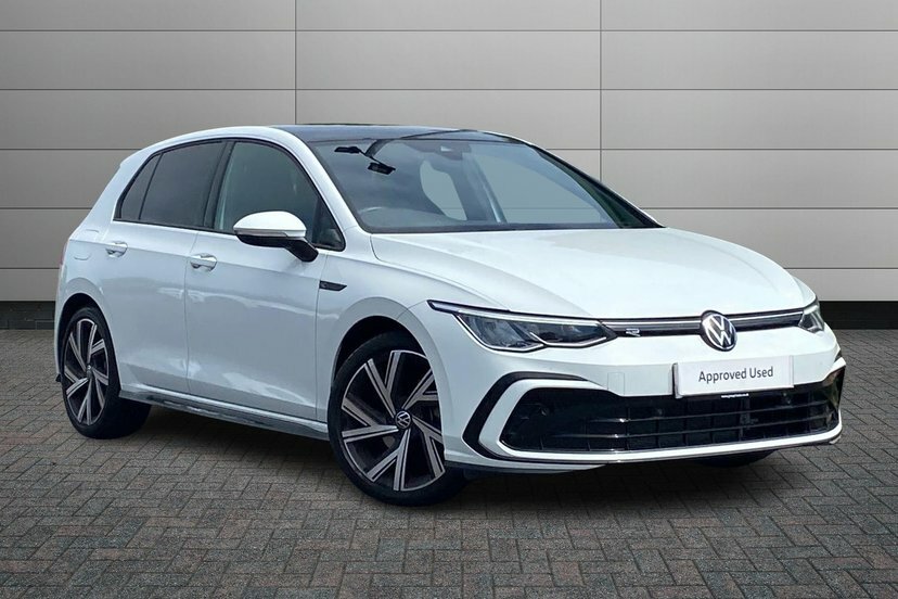 Volkswagen Golf 1.5 Etsi Mhev R-line Hatchback Hybrid D White