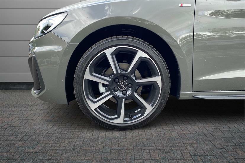 Audi A1 30 Tfsi Black Edition WU26EZL Grey #5