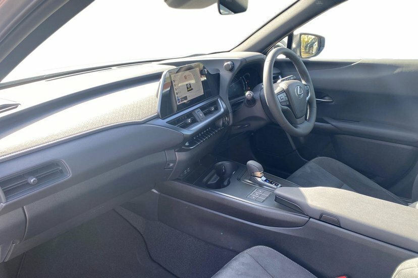 Lexus UX 2.0 300H Premium Suv Hybrid E-cvt 199 FN26RXX  #2