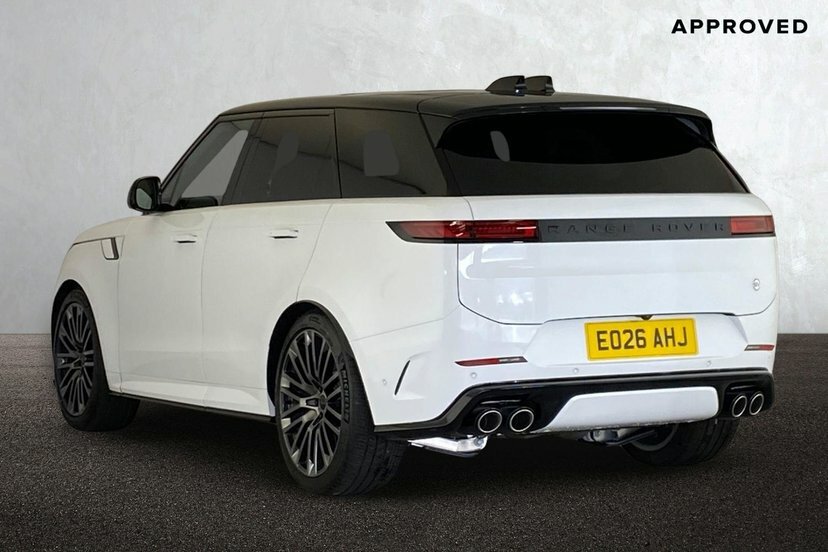Land Rover Range Rover Sport 4.4 P635 V8 Mhev Sv Suv 4Wd 635 P EO26AHJ White #2