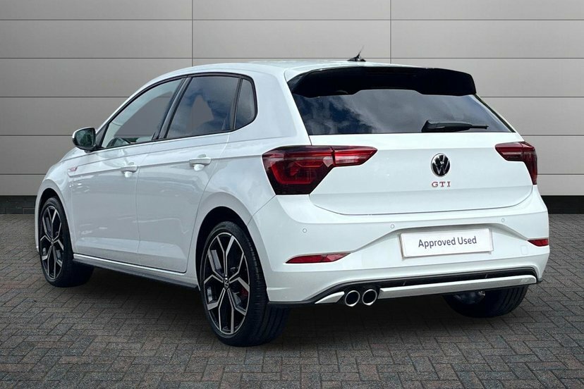 Volkswagen Polo 2.0 Tsi Gti Hatchback Dsg 207 Ps MH75BHD White #3